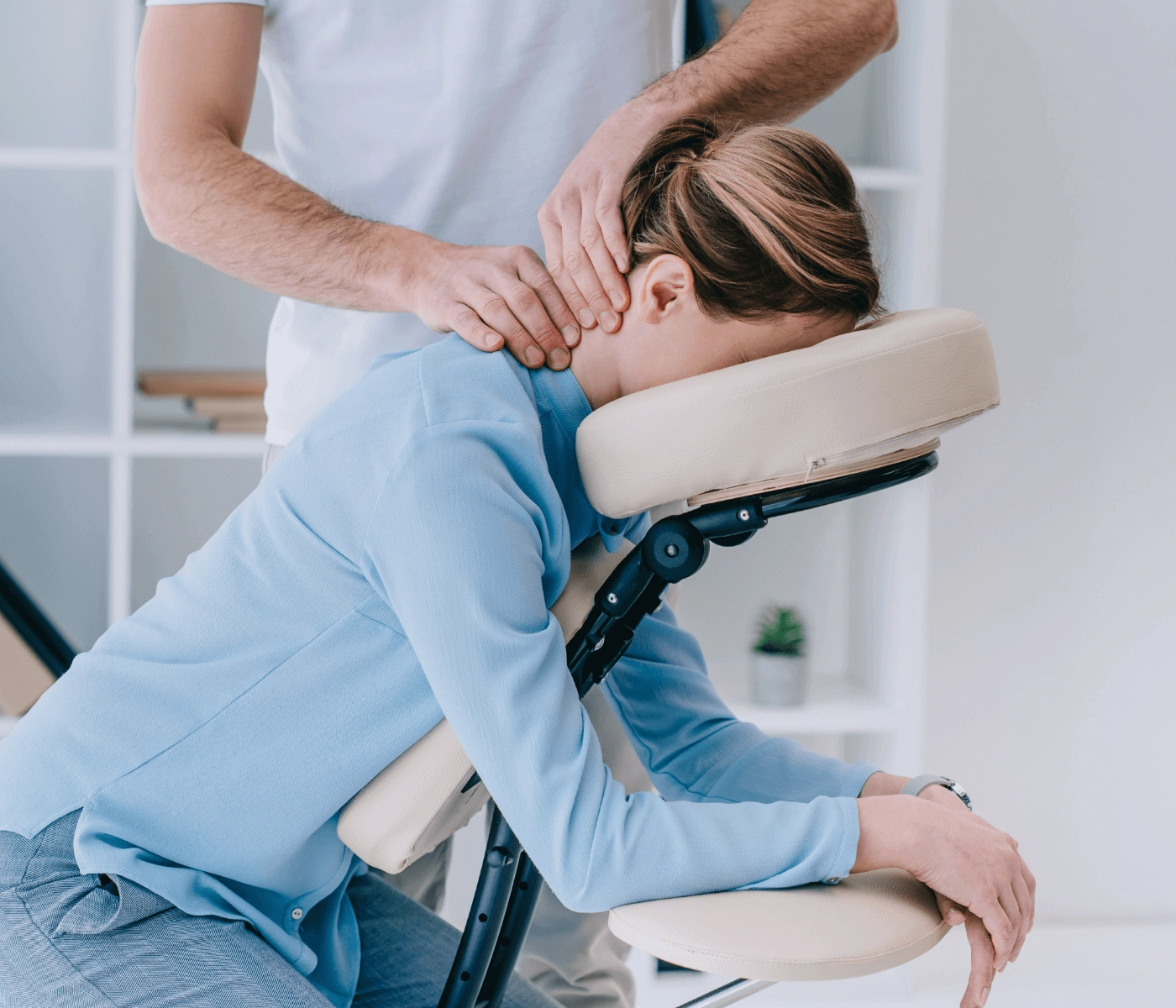 Massagem: uma boa opção para melhorar sua dor de cabeça